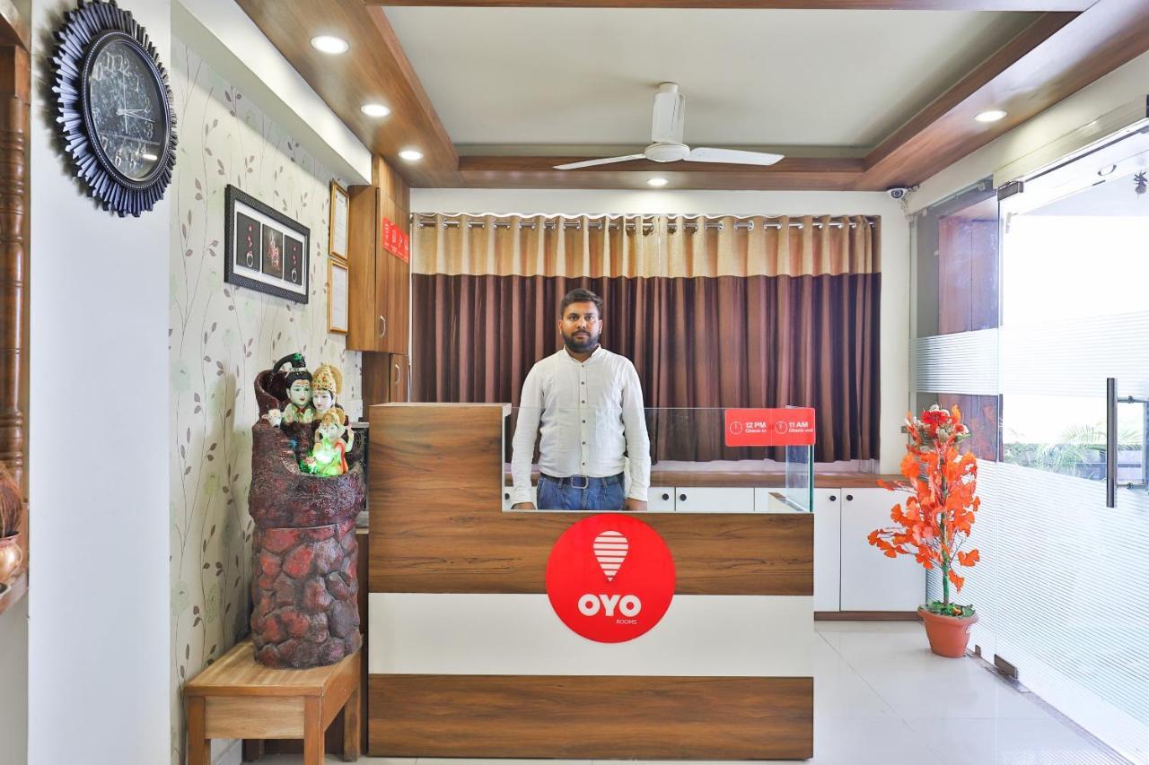 Oyo 15417 Red Rose Hotell Watuwa Eksteriør bilde